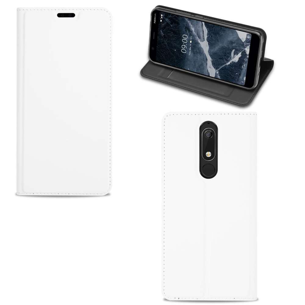 Nokia 5.1 Hoesje Wit met Pashouder